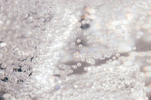 Does sparkling water hydrate you